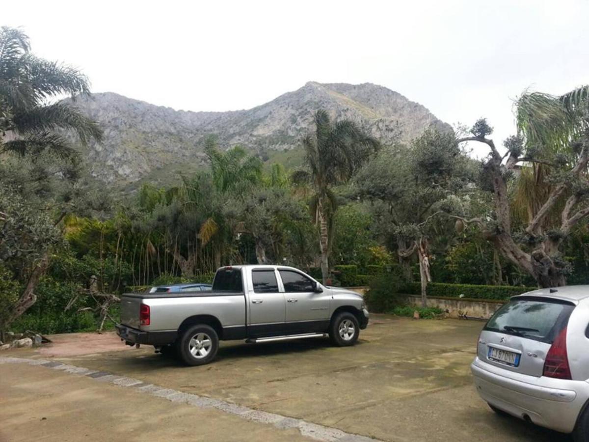 Villa Megna - Green Paradise B&B Palermo Exterior photo