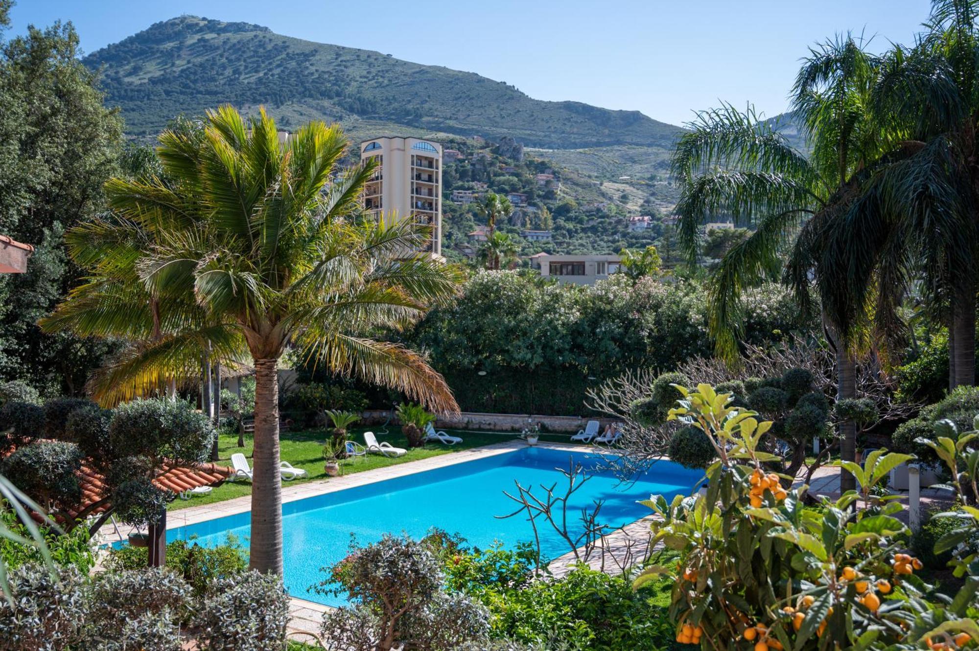 Villa Megna - Green Paradise B&B Palermo Exterior photo