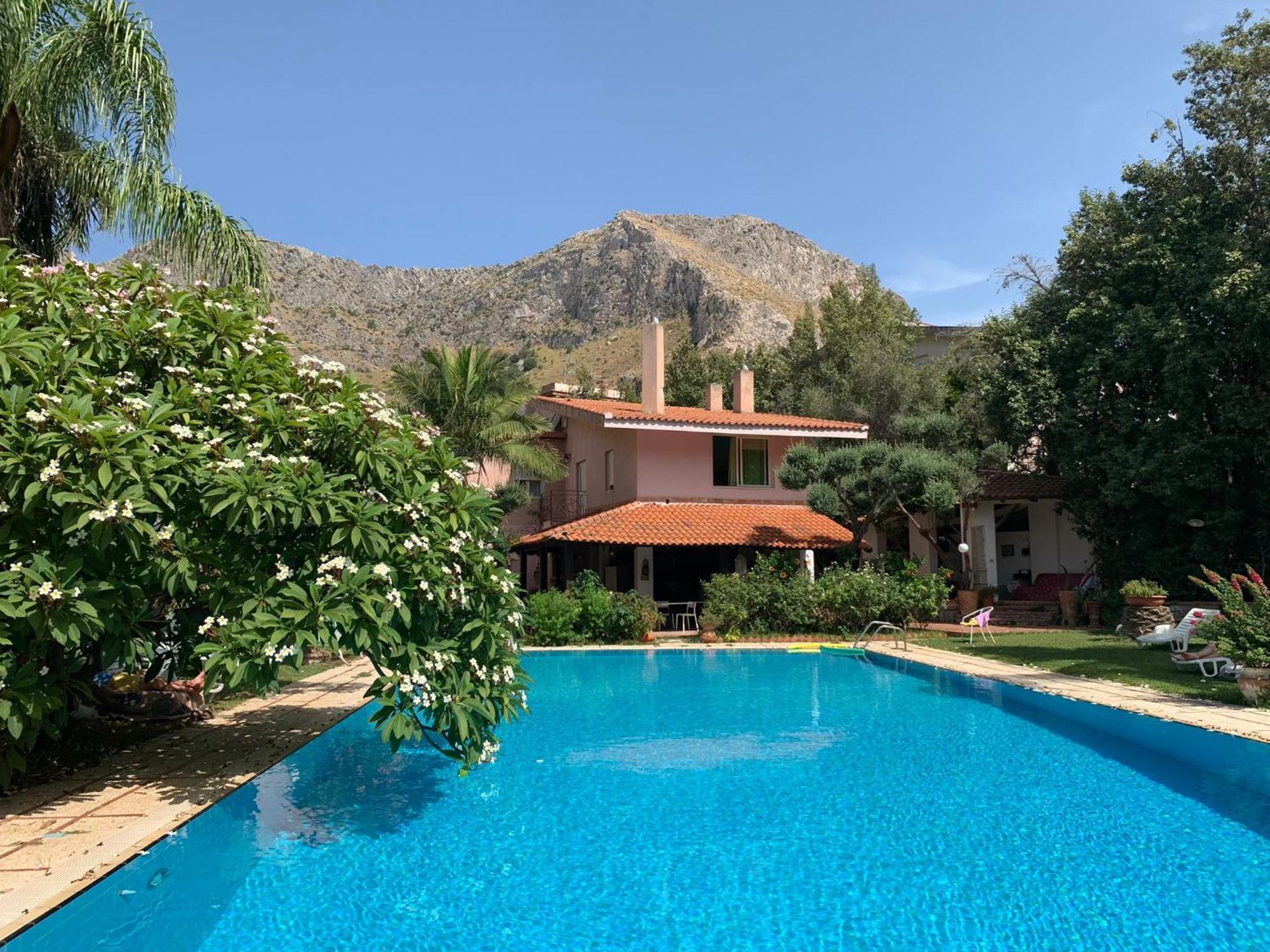 Villa Megna - Green Paradise B&B Palermo Exterior photo